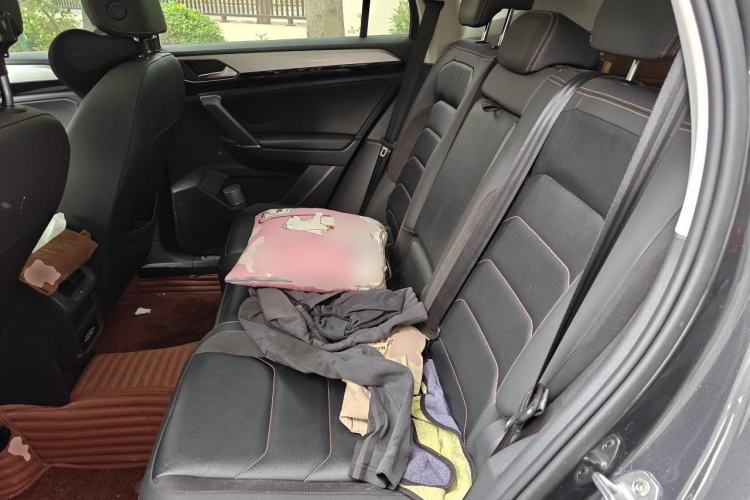 Used Volkswagen Tayron 2021 330TSI Two-Wheel Drive 30th Anniversary Edition Left Rear Seat