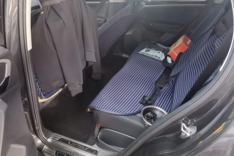 Used Volkswagen Tayron 2021 330TSI Two-Wheel Drive Luxury Smart Connectivity Version Left Rear Seat