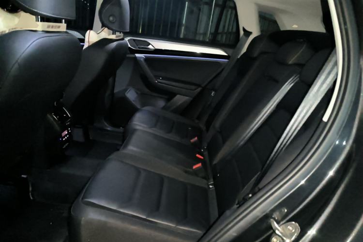 Used Volkswagen Tayron 2021 330TSI Two-Wheel Drive Luxury Smart Connectivity Version Left Rear Seat