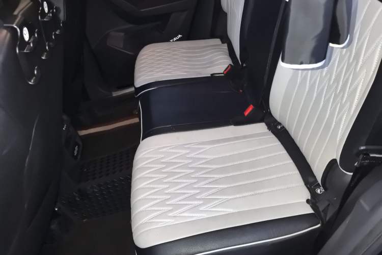 Used Volkswagen Tayron 2021 280TSI Two-Wheel Drive Comfort Connect Edition Left Rear Seat