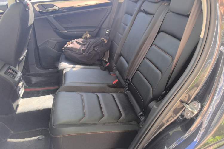 Used Volkswagen Tayron 2021 330TSI Two-Wheel Drive 30th Anniversary Edition Left Rear Seat