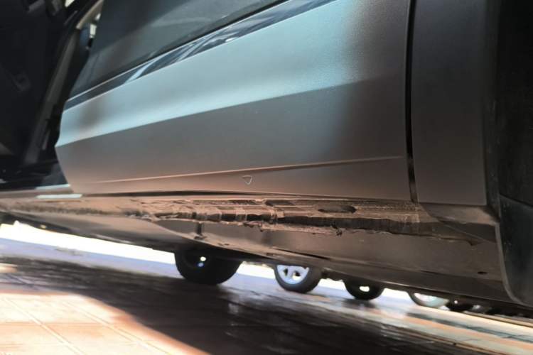 Used Volkswagen Tayron 2021 330TSI Two-Wheel Drive Luxury Connected Version Plus Left Side Sill