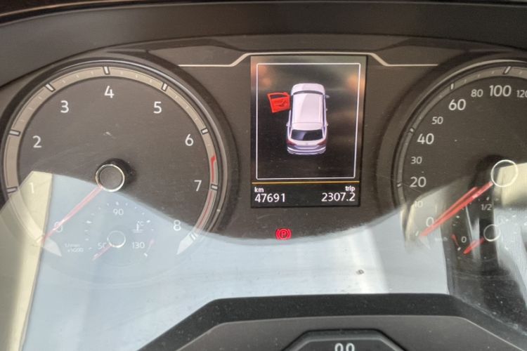 Used Volkswagen Tayron 2021 330TSI Two-Wheel Drive Luxury Smart Connectivity Version Odometer Close Up
