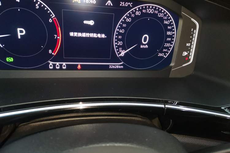 Used Volkswagen Tayron 2021 330TSI Two-Wheel-Drive 3rd Anniversary Limited Edition Odometer Close Up