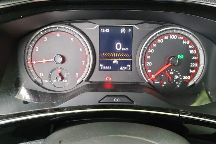 Used Volkswagen Tayron 2021 280TSI Two-Wheel Drive Luxury Smart Connectivity Version Odometer Close Up