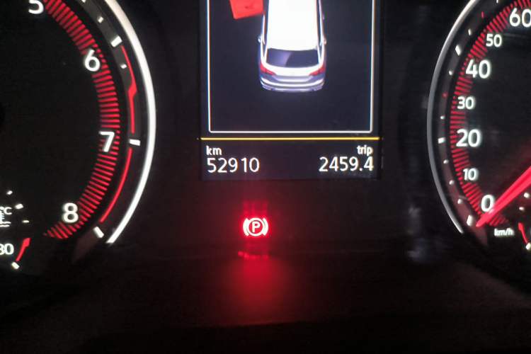 Used Volkswagen Tayron 2021 330TSI Two-Wheel Drive Luxury Smart Connectivity Version Odometer Close Up