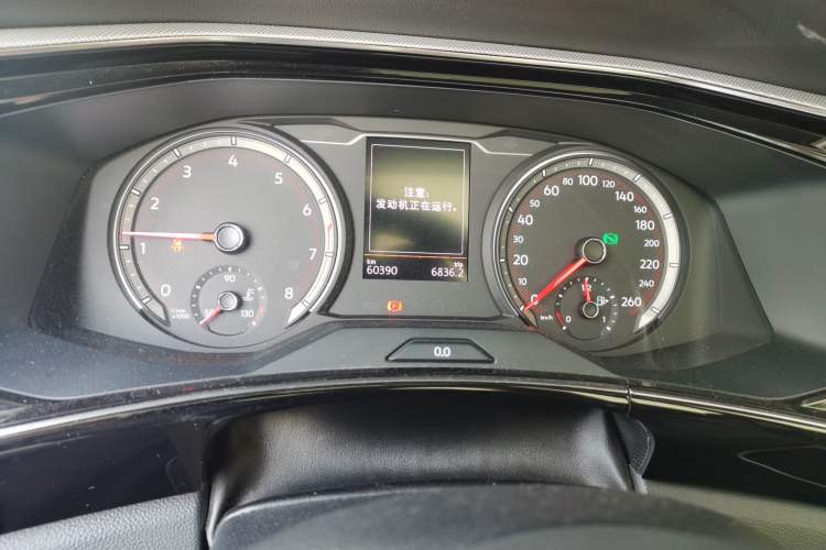 Used Volkswagen Tayron 2021 330TSI Two-Wheel Drive Luxury Smart Connectivity Version Odometer Close Up