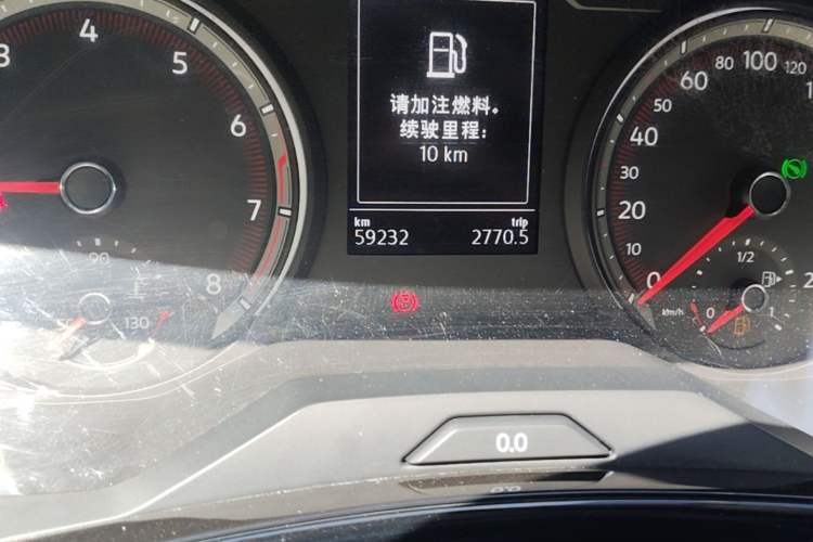 Used Volkswagen Tayron 2021 280TSI Two-Wheel Drive Comfort Connect Edition Odometer Close Up