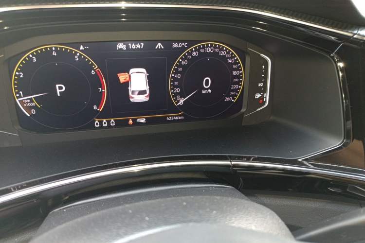 Used Volkswagen Tayron 2021 380TSI All-Wheel Drive R-Line Connected Version Odometer Close Up