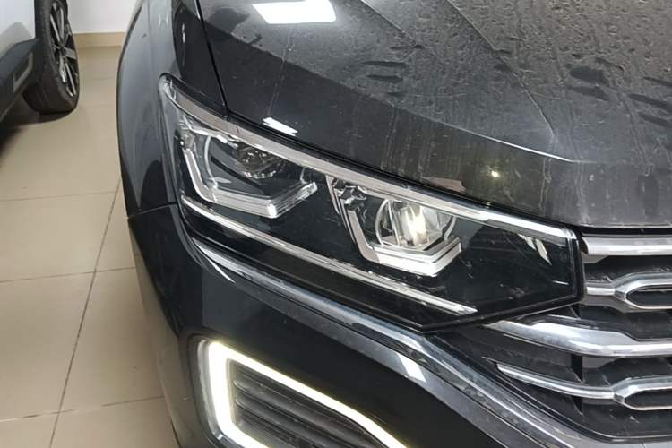 Used Volkswagen Tayron 2021 330TSI Two-Wheel Drive Luxury Smart Connectivity Version Right Front Headlight