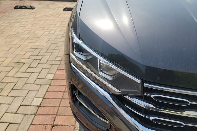 Used Volkswagen Tayron 2021 330TSI Two-Wheel Drive 30th Anniversary Edition Right Front Headlight