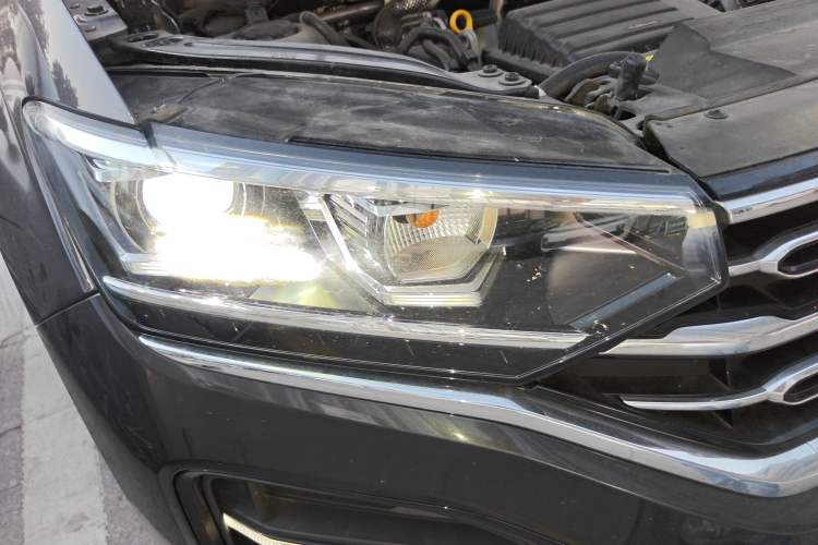 Used Volkswagen Tayron 2021 280TSI Two-Wheel Drive Luxury Smart Connectivity Version Right Front Headlight