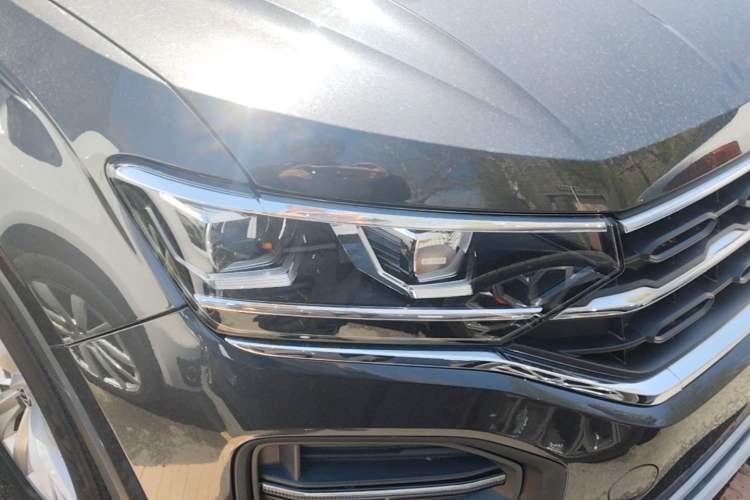 Used Volkswagen Tayron 2021 280TSI Two-Wheel Drive Comfort Connect Edition Right Front Headlight
