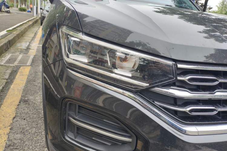 Used Volkswagen Tayron 2021 330TSI Two-Wheel Drive Luxury Connected Version Plus Right Front Headlight
