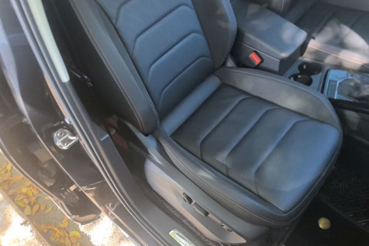 Used Volkswagen Tayron 2021 330TSI Two-Wheel Drive Luxury Connected Version Plus Right Front Seat