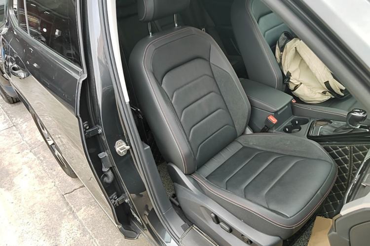 Used Volkswagen Tayron 2021 330TSI Two-Wheel Drive Luxury Smart Connectivity Version Right Front Seat