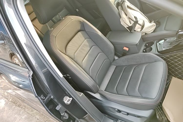 Used Volkswagen Tayron 2021 330TSI Two-Wheel Drive Luxury Smart Connectivity Version Right Front Seat