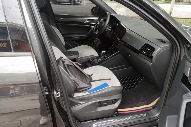 Used Volkswagen Tayron 2021 380TSI All-Wheel Drive R-Line Connected Version Right Front Seat