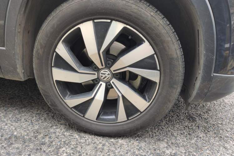 Used Volkswagen Tayron 2021 330TSI Two-Wheel Drive Luxury Connected Version Plus Right Front Wheel Hub
