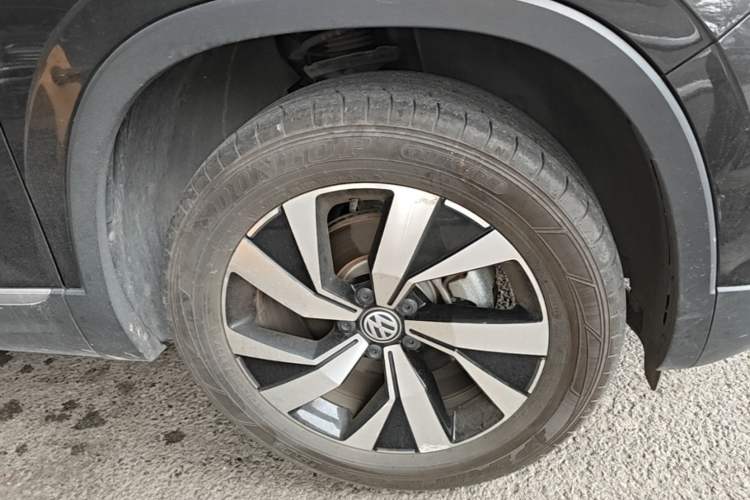 Used Volkswagen Tayron 2021 280TSI Two-Wheel Drive Luxury Smart Connectivity Version Right Front Wheel Hub