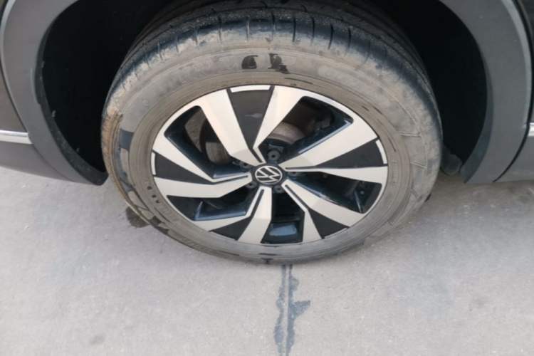 Used Volkswagen Tayron 2021 330TSI Two-Wheel Drive Luxury Smart Connectivity Version Right Rear Wheel Hub
