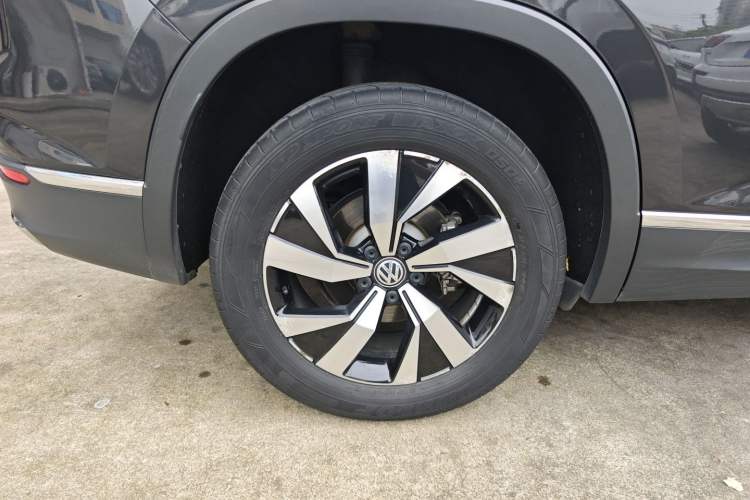 Used Volkswagen Tayron 2021 330TSI Two-Wheel Drive Luxury Smart Connectivity Version Right Rear Wheel Hub