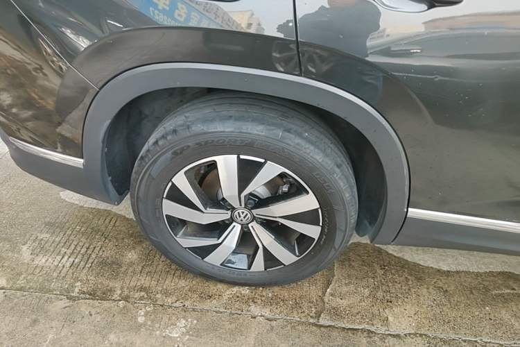 Used Volkswagen Tayron 2021 330TSI Two-Wheel Drive Luxury Smart Connectivity Version Right Rear Wheel Hub