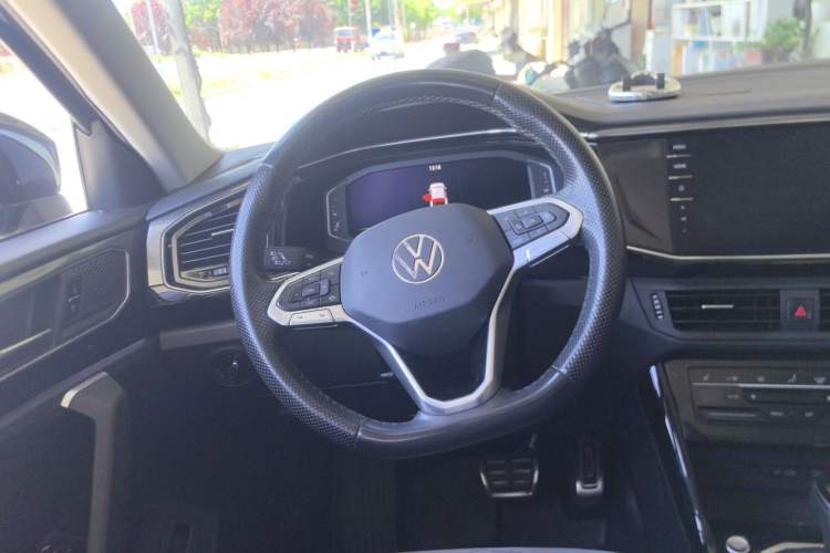 Used Volkswagen Tayron 2021 330TSI Two-Wheel-Drive 3rd Anniversary Limited Edition Plus Steering Wheel