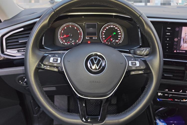 Used Volkswagen Tayron 2021 280TSI Two-Wheel Drive Luxury Smart Connectivity Version Steering Wheel