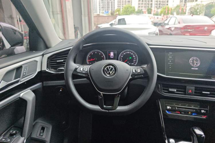 Used Volkswagen Tayron 2021 330TSI Two-Wheel Drive Luxury Smart Connectivity Version Steering Wheel