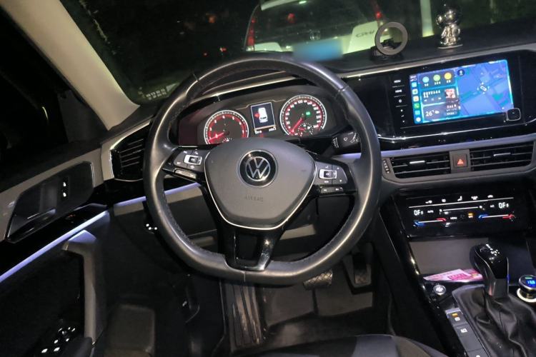 Used Volkswagen Tayron 2021 330TSI Two-Wheel Drive Luxury Smart Connectivity Version Steering Wheel