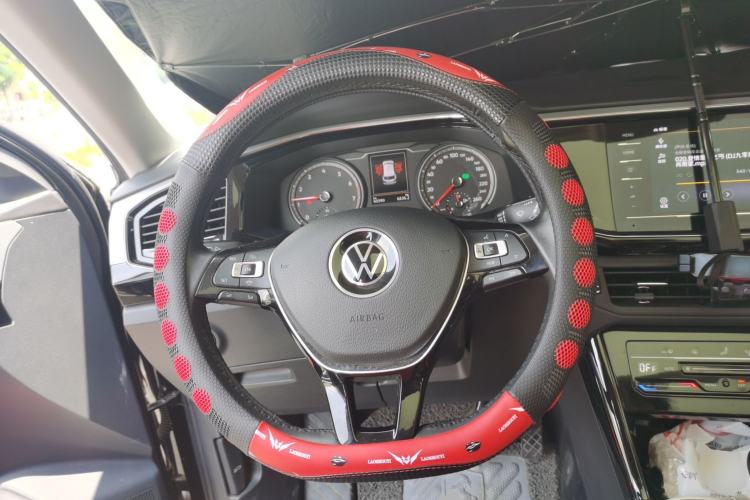 Used Volkswagen Tayron 2021 330TSI Two-Wheel Drive Luxury Smart Connectivity Version Steering Wheel