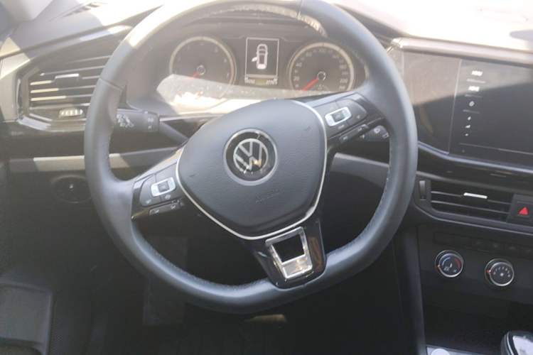 Used Volkswagen Tayron 2021 280TSI Two-Wheel Drive Comfort Connect Edition Steering Wheel