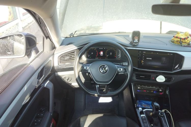 Used Volkswagen Tayron 2021 330TSI Two-Wheel Drive Luxury Connected Version Plus Steering Wheel