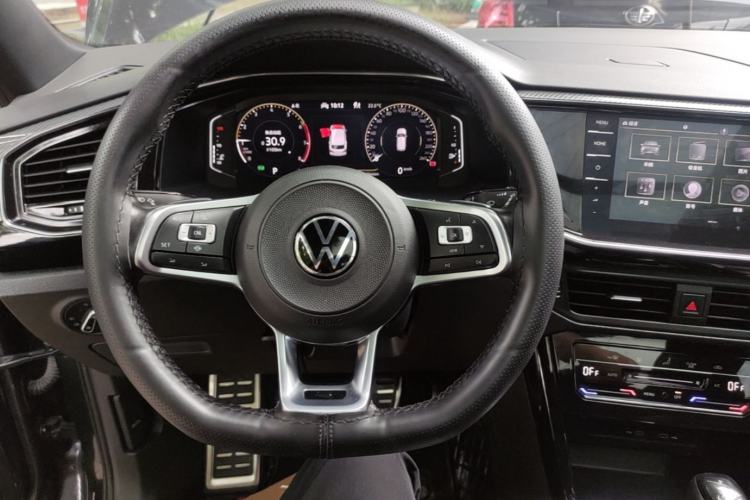 Used Volkswagen Tayron 2021 380TSI All-Wheel Drive R-Line Connected Version Steering Wheel