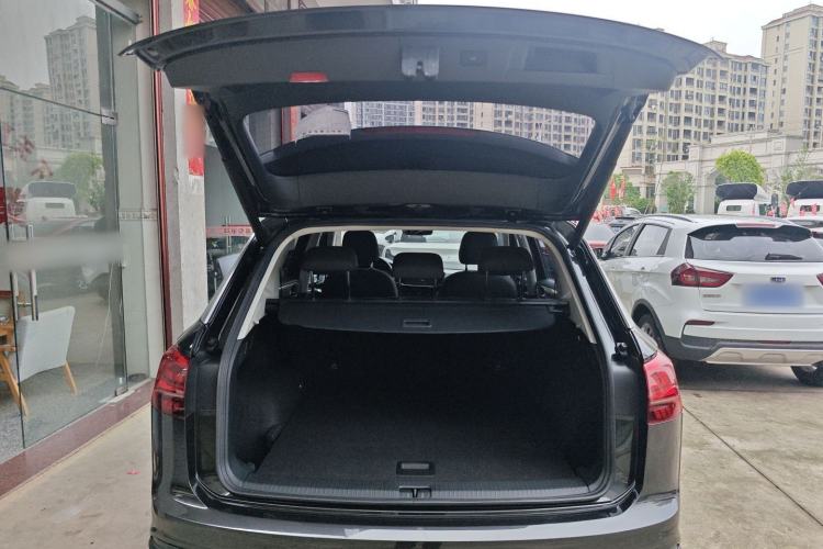 Used Volkswagen Tayron 2021 330TSI Two-Wheel Drive Luxury Smart Connectivity Version Trunk