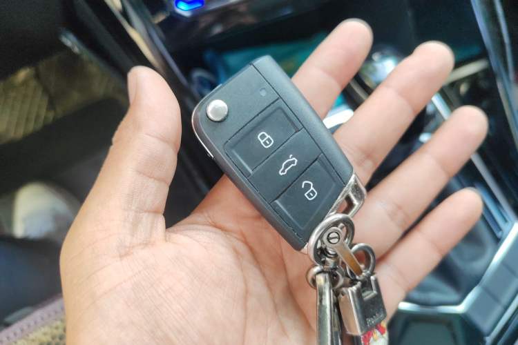 Used Volkswagen Tayron 2021 330TSI Two-Wheel Drive Luxury Smart Connectivity Version Vehicle Key
