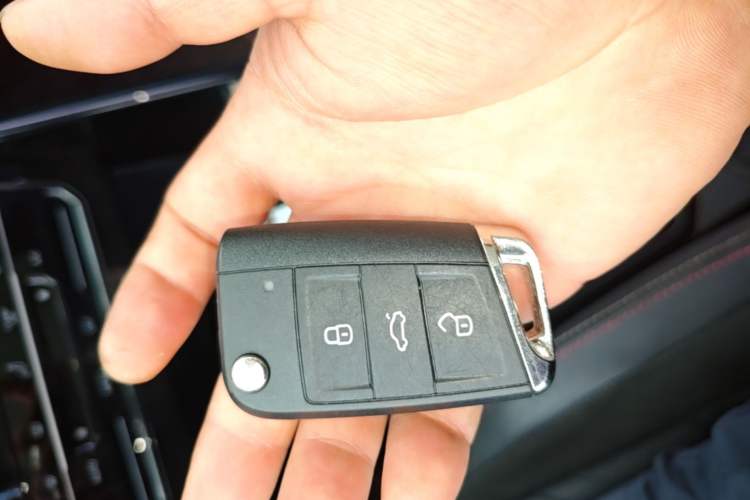 Used Volkswagen Tayron 2021 280TSI Two-Wheel Drive Luxury Smart Connectivity Version Vehicle Key