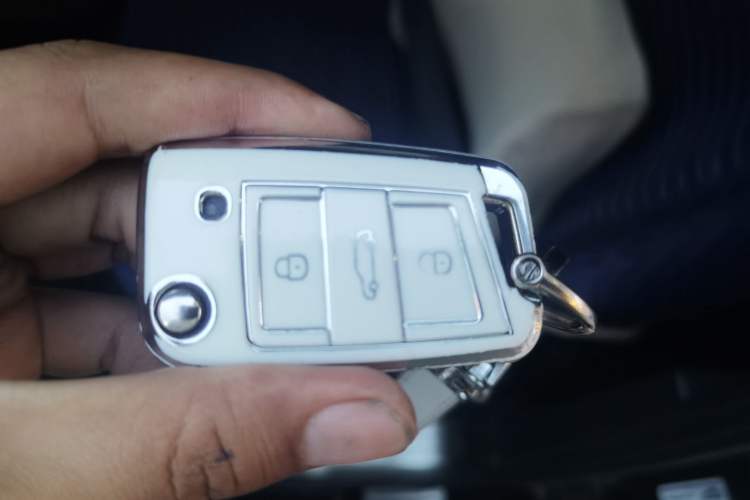 Used Volkswagen Tayron 2021 330TSI Two-Wheel Drive Luxury Smart Connectivity Version Vehicle Key