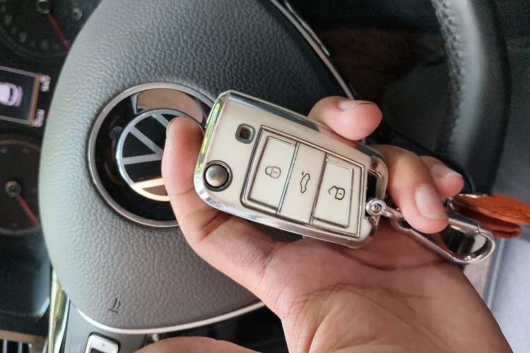 Used Volkswagen Tayron 2021 330TSI Two-Wheel Drive Luxury Smart Connectivity Version Vehicle Key