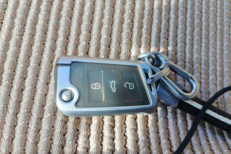 Used Volkswagen Tayron 2021 380TSI All-Wheel Drive R-Line Connected Version Vehicle Key