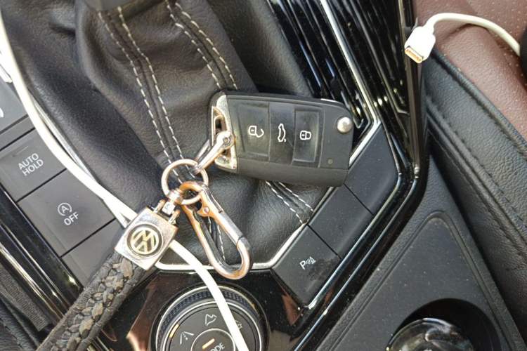 Used Volkswagen Tayron 2021 380TSI All-Wheel Drive R-Line Connected Version Vehicle Key
