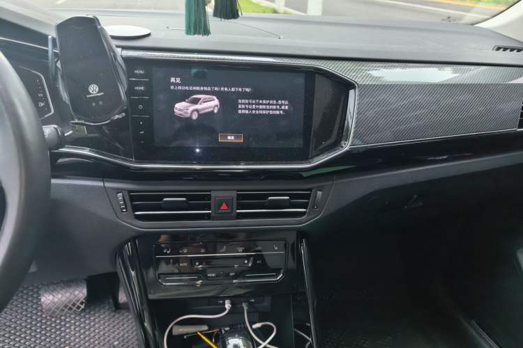 Used Volkswagen Tayron 2021 380TSI Four-Wheel Drive Luxury Connected Pro Version Audio And AC Panel