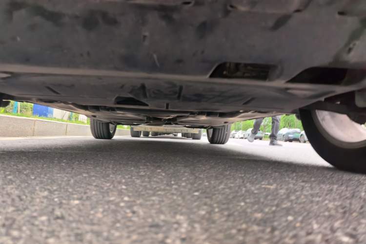 Used Volkswagen Tayron 2021 380TSI Four-Wheel Drive Luxury Connected Pro Version Chassis Front