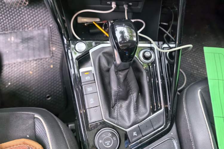 Used Volkswagen Tayron 2021 380TSI Four-Wheel Drive Luxury Connected Pro Version Gear Lever