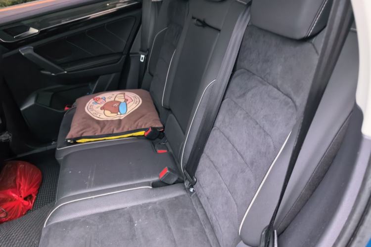 Used Volkswagen Tayron 2021 380TSI Four-Wheel Drive Luxury Connected Pro Version Left Rear Seat