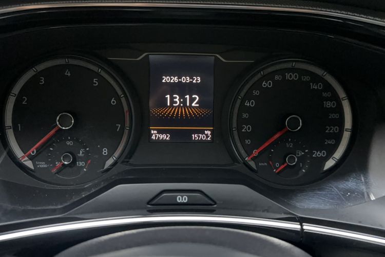 Used Volkswagen Tayron 2021 330TSI Two-Wheel Drive Luxury Smart Connectivity Version Odometer Close Up