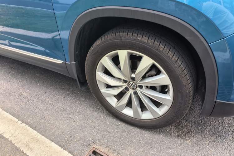 Used Volkswagen Tayron 2021 380TSI Four-Wheel Drive Luxury Connected Pro Version Right Front Wheel Hub