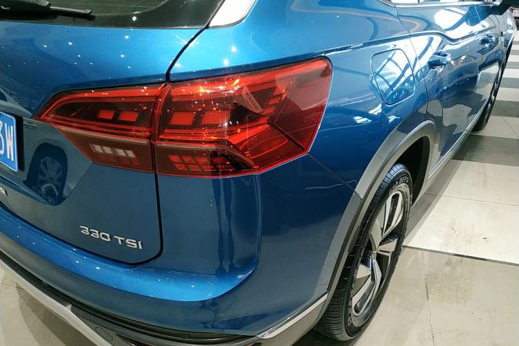 Used Volkswagen Tayron 2021 330TSI Two-Wheel Drive 30th Anniversary Edition Right Rear Taillight