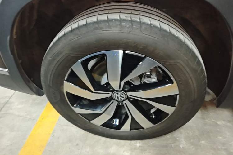 Used Volkswagen Tayron 2021 330TSI Two-Wheel Drive Luxury Connected Version Plus Right Rear Wheel Hub